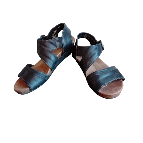 Earth Origins Hazel Sandals Black Strwp Leather Sandals Women's Size 7 M - Picture 13 of 13